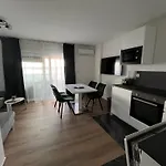 Appmishadze Apartman *