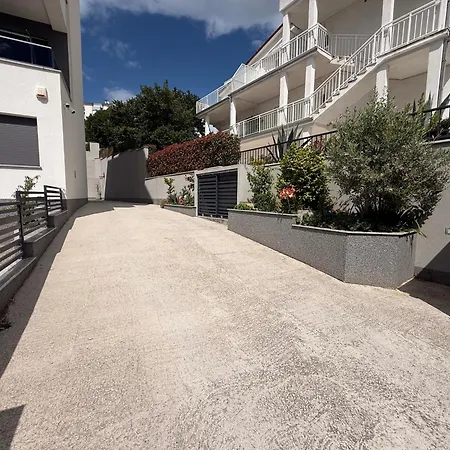 Appmishadze Lägenhet Crikvenica